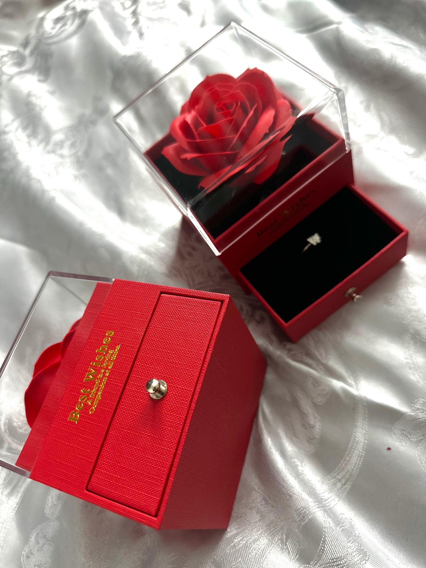 Boîte rose éternelle + bague